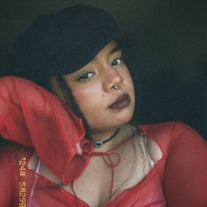 Meet your Posher, Lacy